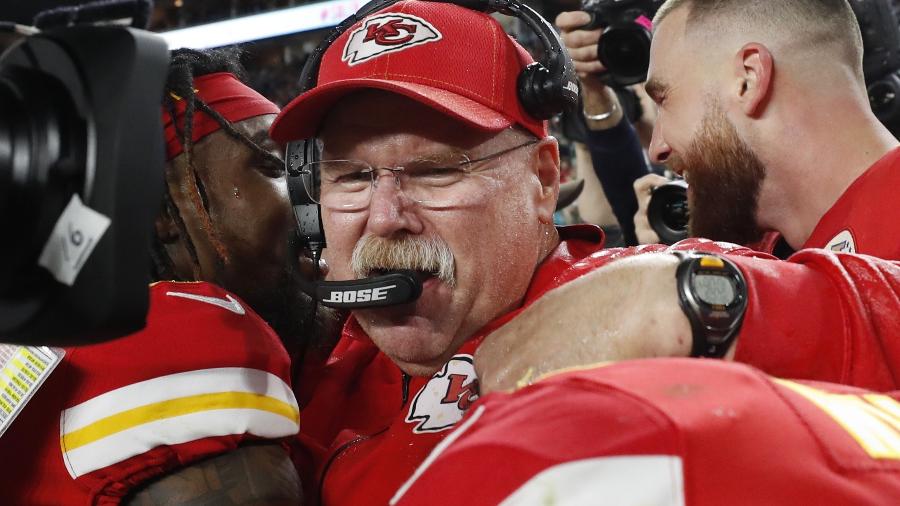 Andy Reid finalmente venceu um Super Bowl. FOTO: REUTERS/Shannon Stapleton